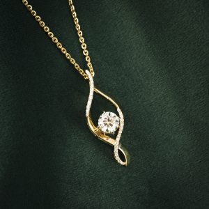 TWISTING DIAMOND ELEGANCE CHAIN