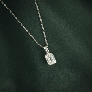 SOLITAIRE EMERALD CHAIN