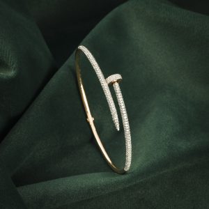 DIAMOND STUDDED OPENABLE BRACELET