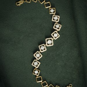 SQUARE FRAME DIAMOND BRACELET