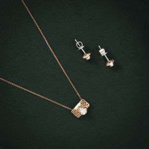 ROSE GOLD DIAMOND PENDANT SET