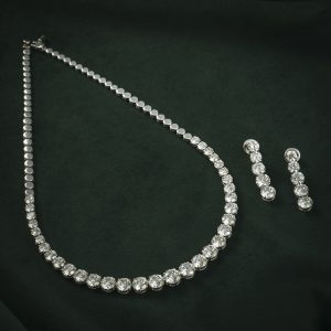 DIAMOND NECKLACE & EARRING SET