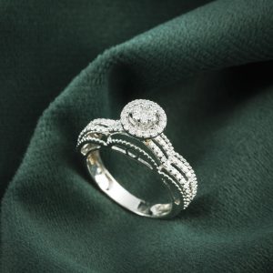 ETERNAL HALO CLUSTER RING
