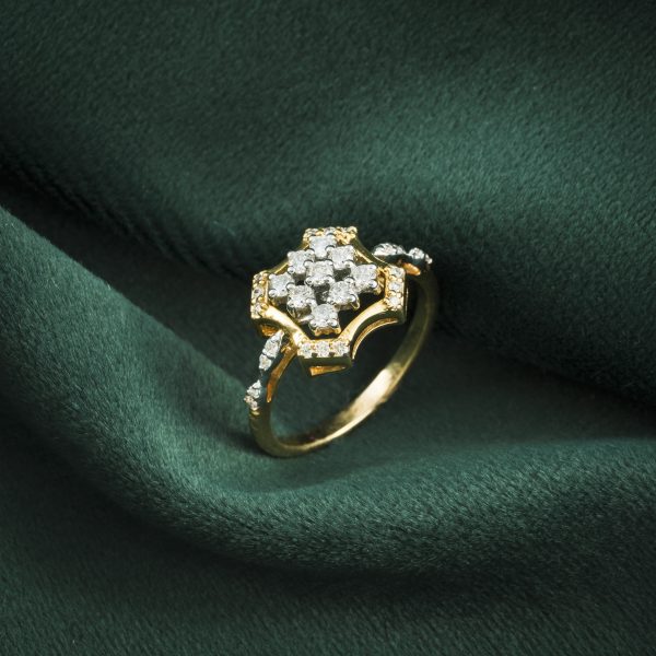 CLUSTER RING