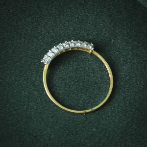 DIAMOND WITH GOLD CLUSTER
