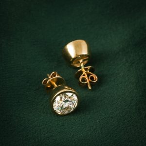 BEZEL SOLITAIRE TOPS