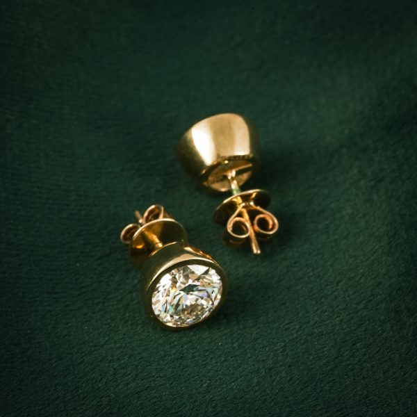 BEZEL SOLITAIRE TOPS