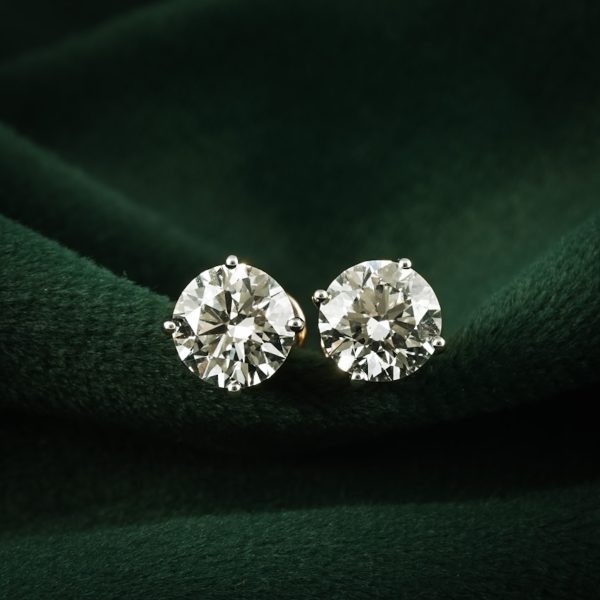 TRADITIONAL SOLITAIRE TOPS