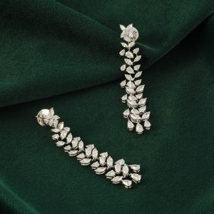 LEAF MOTIF DIAMOND EARRING