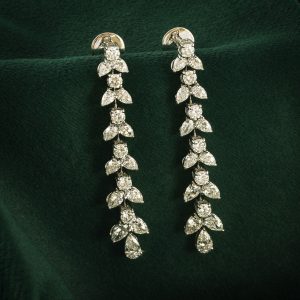 FANCY EARRING