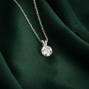 SOLITAIRE PENDANT CHAIN