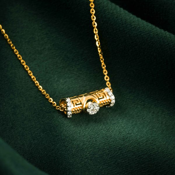 ROYAL CYLINDER DIAMOND PENDANT