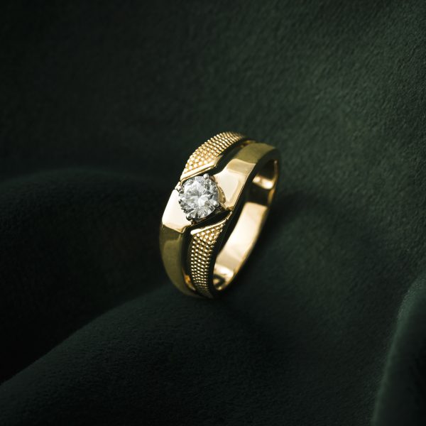 ROUND MEN'S SOLITAIRE RING