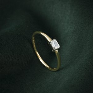 FANCY LADIES  RING