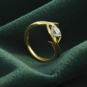 SOLITAIRE RING