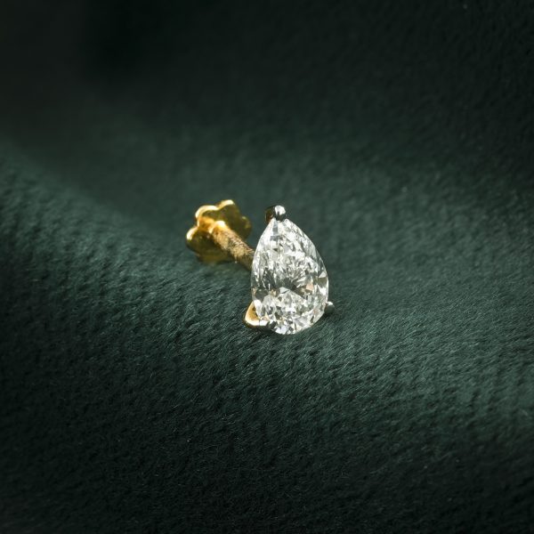 PEAR DIAMOND NOSEPIN