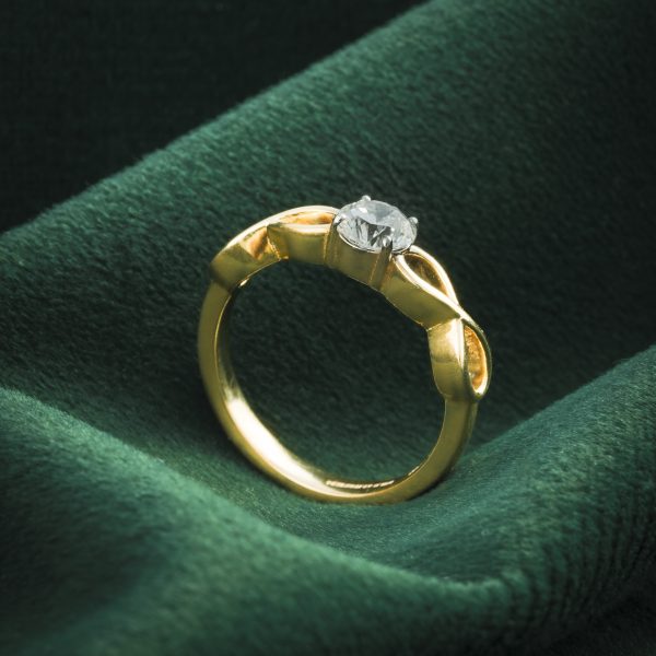 SOLITAIRE WITH INFINTY RING