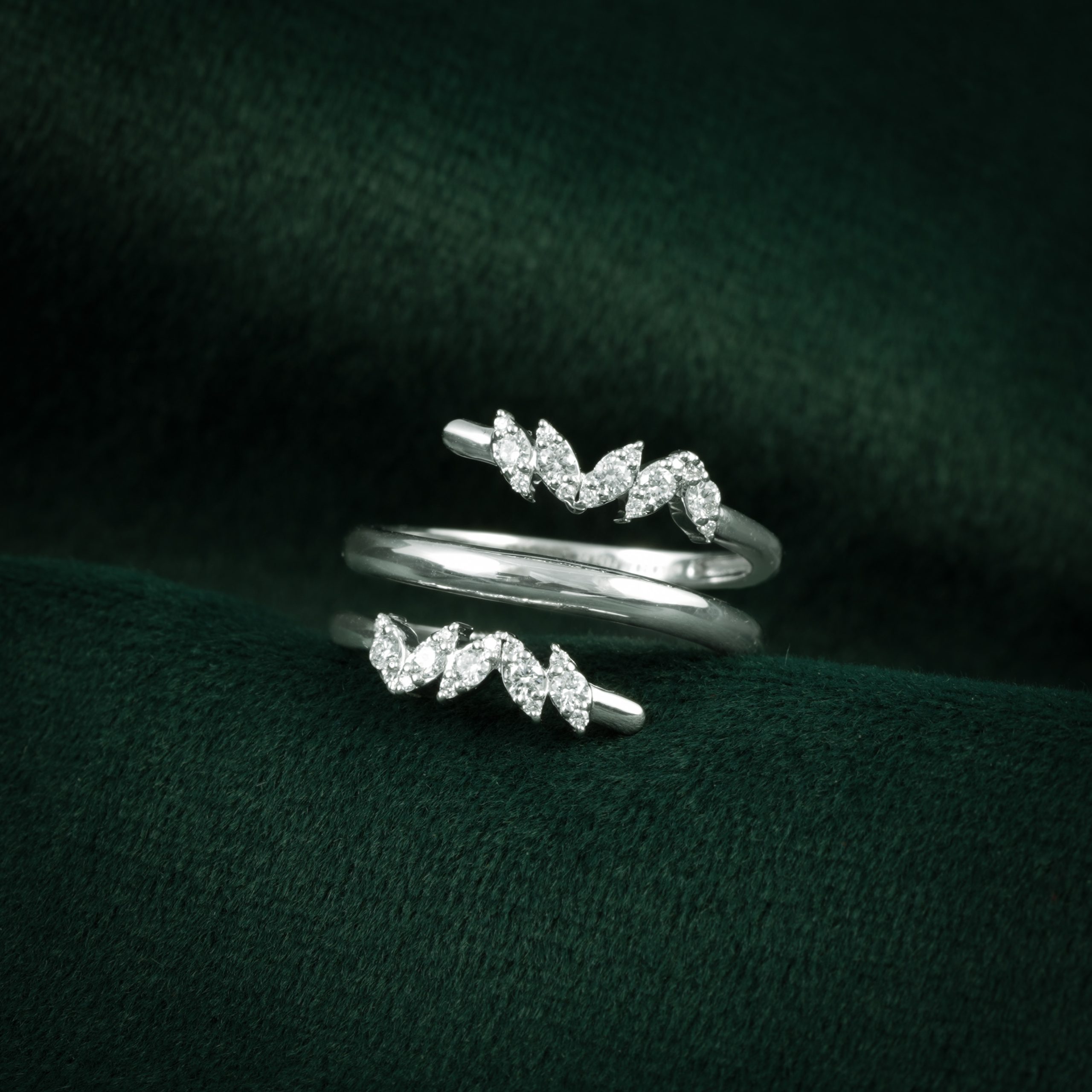 Elegant White Gold Marquise Ring