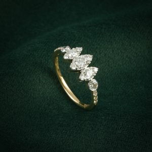 Crowned Spark Diamond Ring