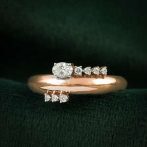 Open Oval Diamond Ring