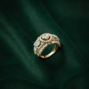 LUMINOUS CROWN SILVER RING