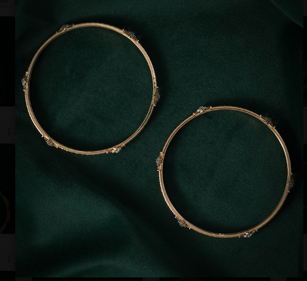 CLASSIC CHARM SILVER BANGLE