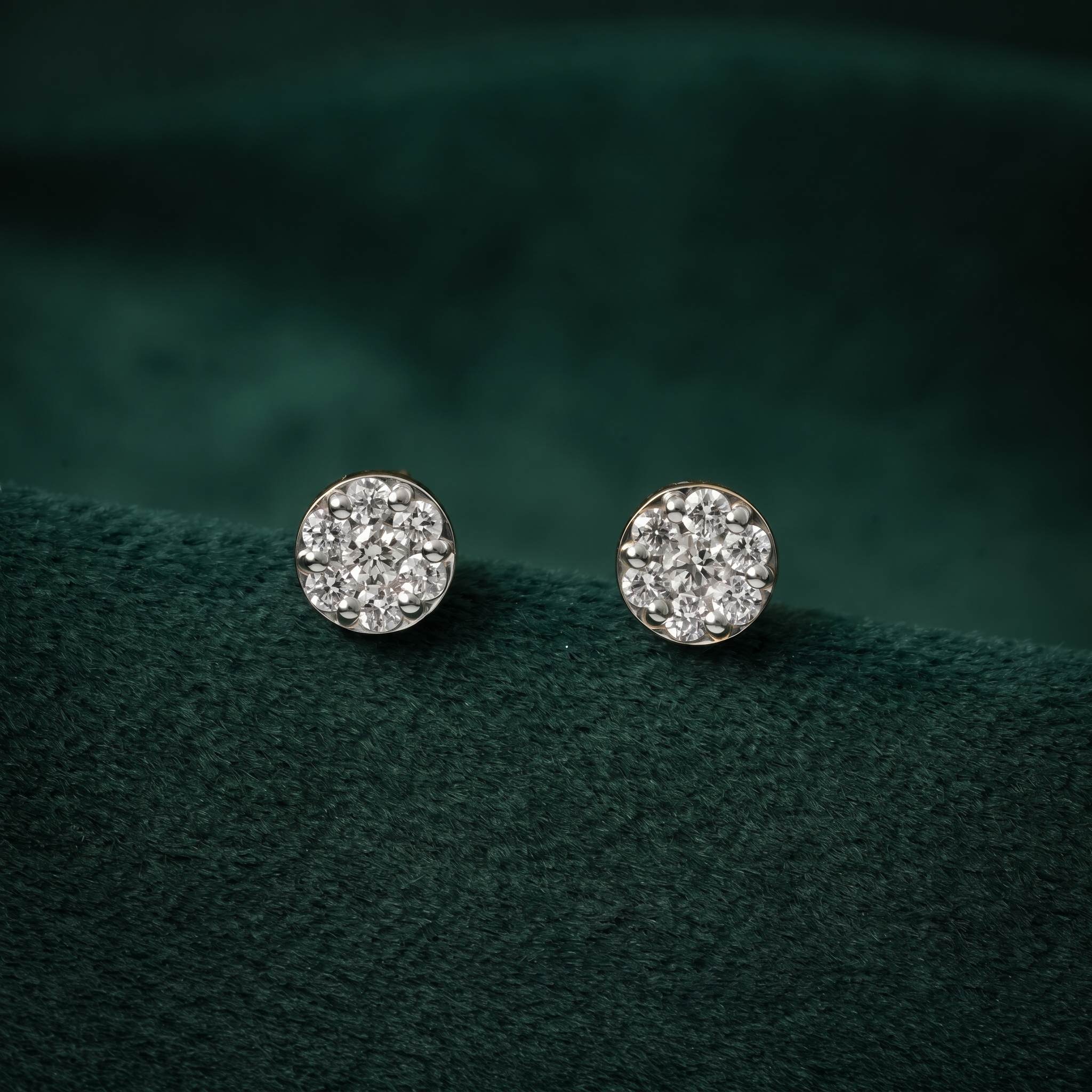 RADIANT CLUSTER SILVER TOPS