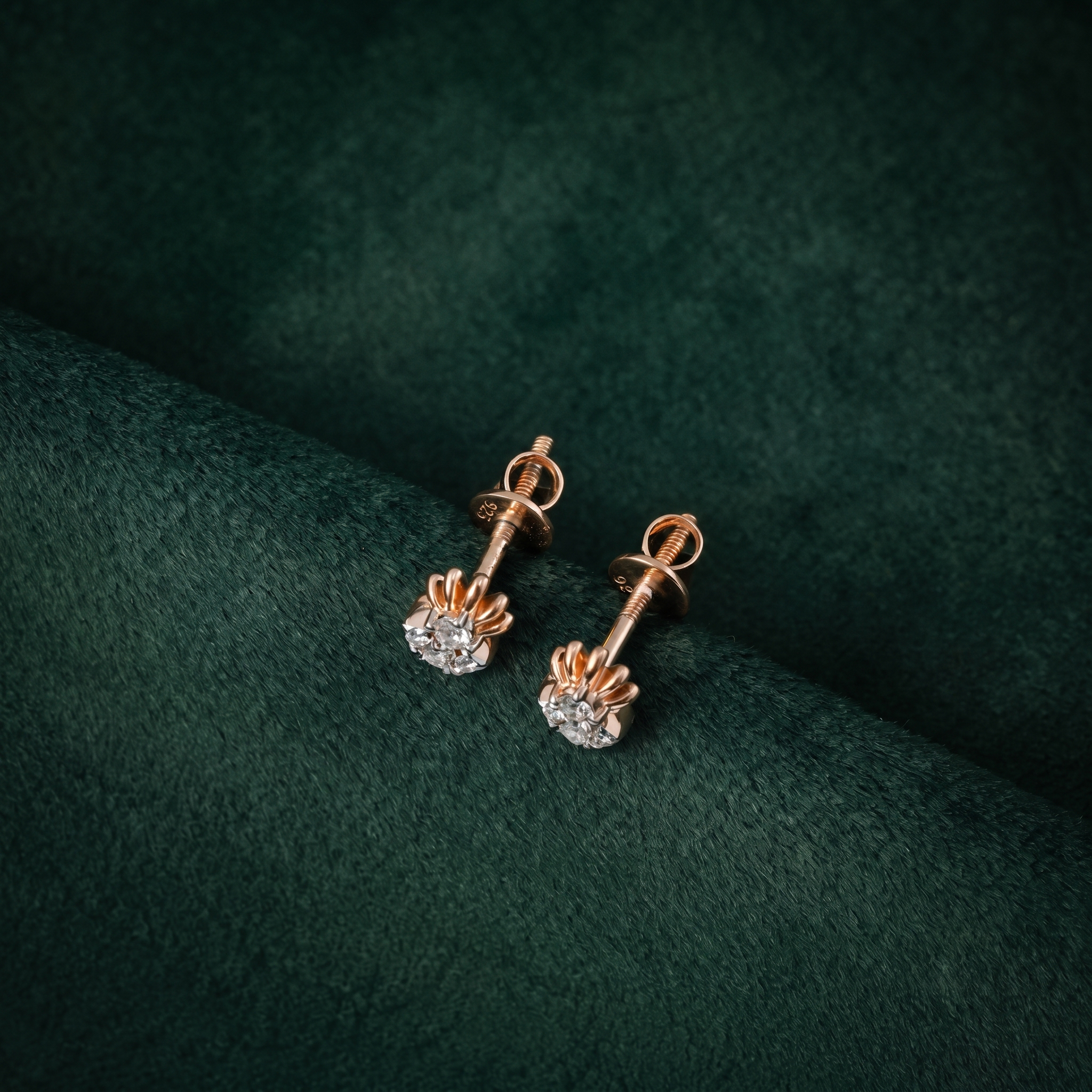 MINI FLOWER CLUSTER SILVER STUDS