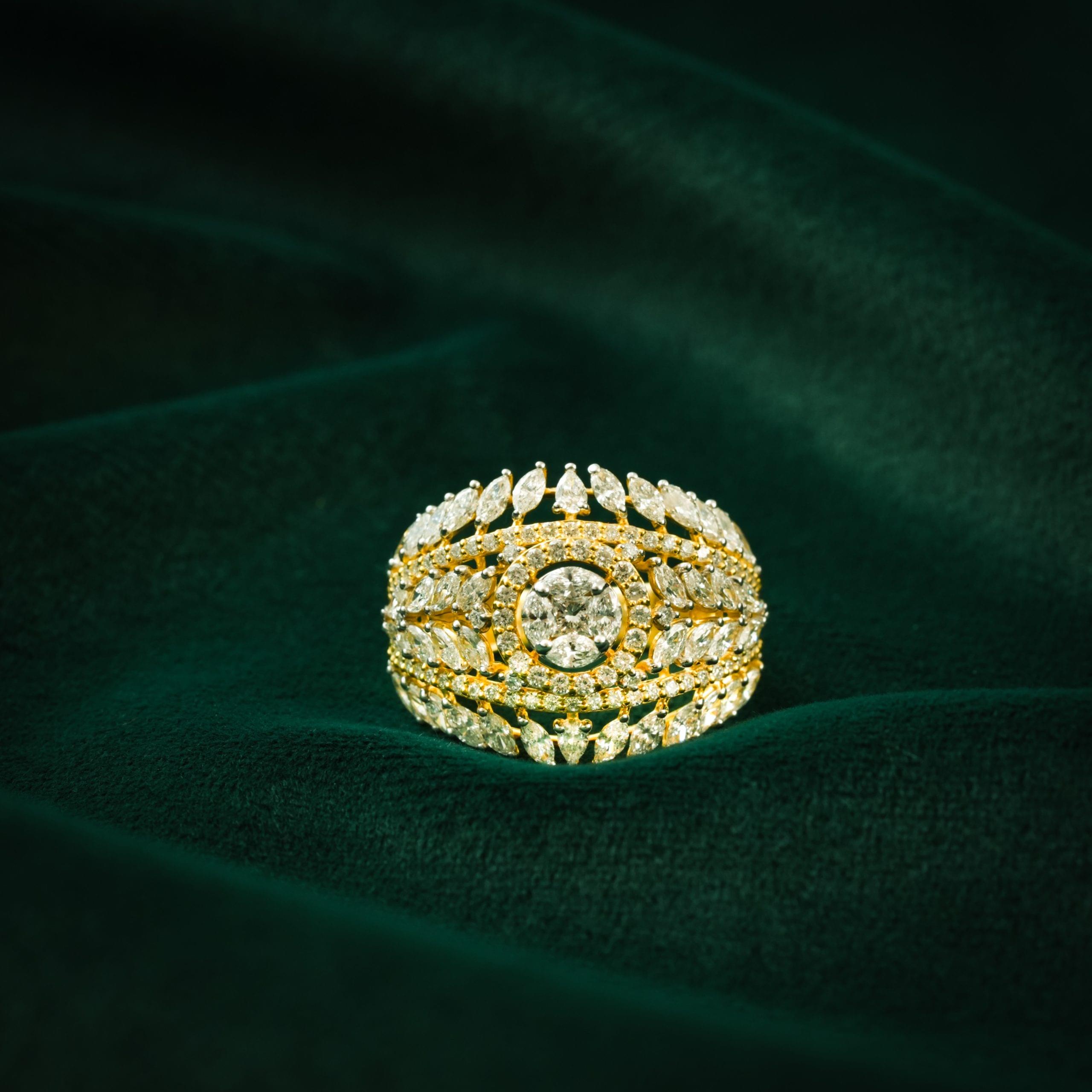 DIAMOND EMPRESS SILVER RING